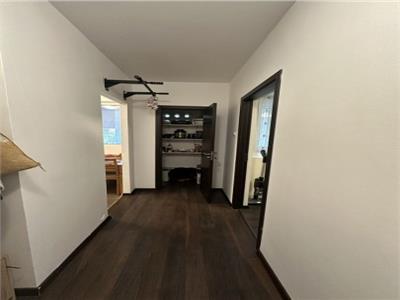 Apartament 2 camere de vanzare 1 Mai