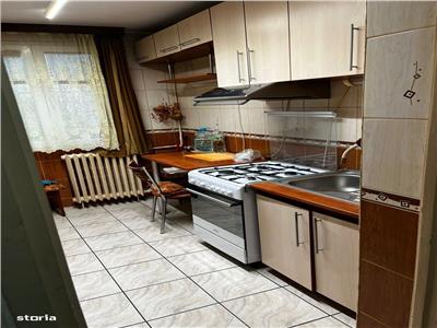 Apartament 3 camere de vanzare Drumul gazarului