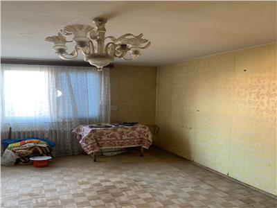 Apartament de vanzare 3 camere Piata Sudului