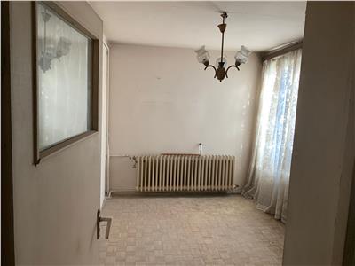 Apartament de vanzare 3 camere Piata Sudului