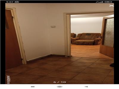 Vand Apartament 3 Camere Huedin