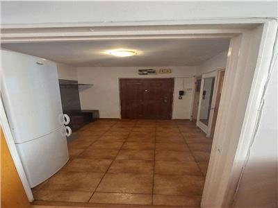 Vand Apartament 3 Camere Huedin