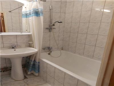 Vand Apartament 3 Camere Huedin