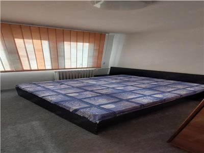 Vand Apartament 3 Camere Huedin