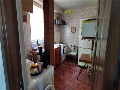 vand apartament 2 camere Bucuresti