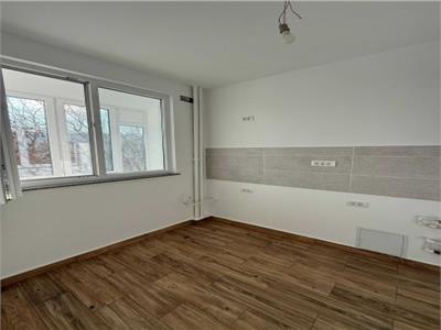 Vand Apartament 2 camere