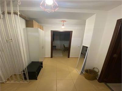 Vand Apartament 2 camere