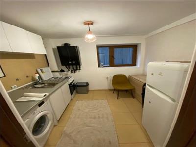 Vand Apartament 2 camere