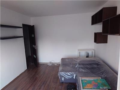 Vand Apartament 2 camere