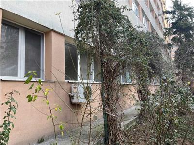 Apartament 2 camere de vanzare